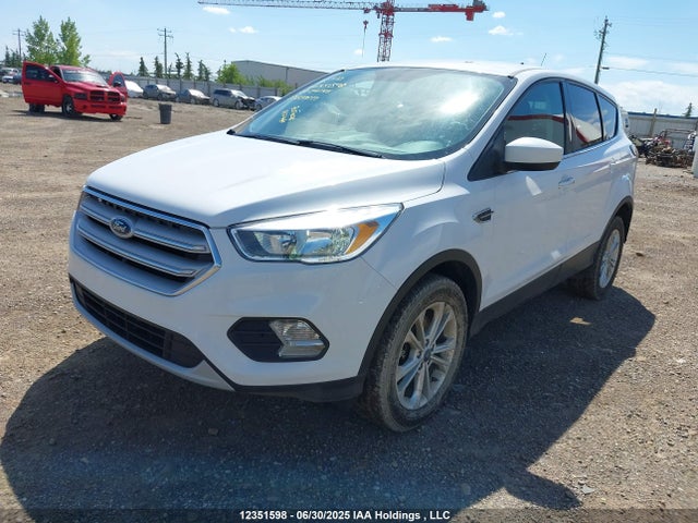 Продажа на аукционе авто 2019 Ford Escape Se, vin: 1FMCU9GD5KUB39899, номер лота: 12351598