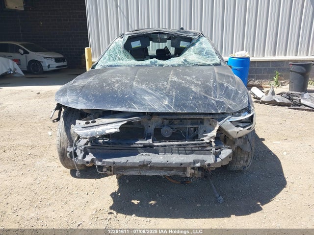 3VWE57BU3KM014813 Volkswagen 1.8 tsi