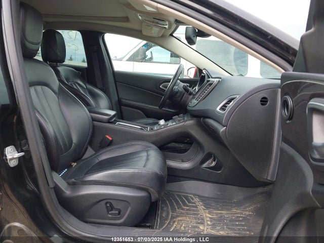 1C3CCCCG9FN513956 Chrysler 2015