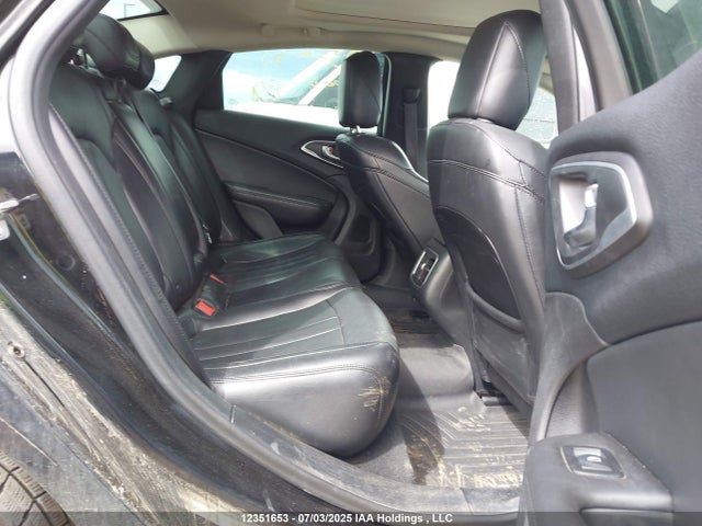 1C3CCCCG9FN513956 Chrysler 2015