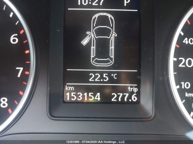 WVGJV7AX5FW592524 Volkswagen 2015