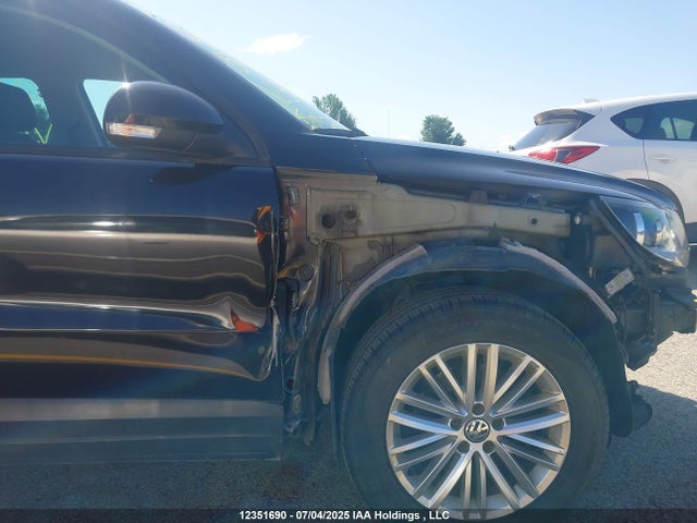 WVGJV7AX5FW592524 Volkswagen 2015