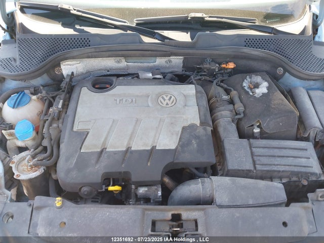 3VWJL7ATXEM624015 Volkswagen Tdi