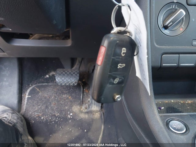 3VWJL7ATXEM624015 Volkswagen Tdi