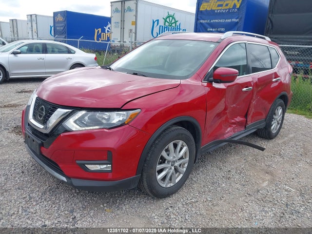 Nissan Rogue 2017 5N1AT2MT7HC846210 Image 2
