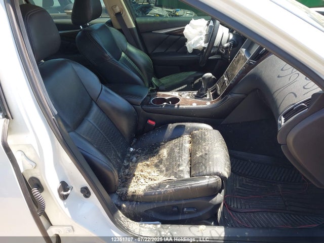 JN1EV7ARXHM839660 Infiniti Q50