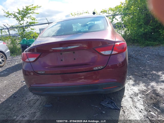 1C3CCCFBXGN177008 Chrysler 2016