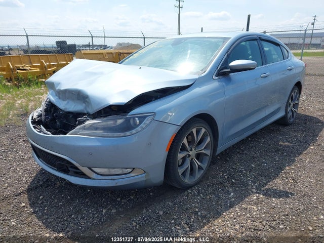 Chrysler 200 2015 1C3CCCEG3FN644135 Image 2