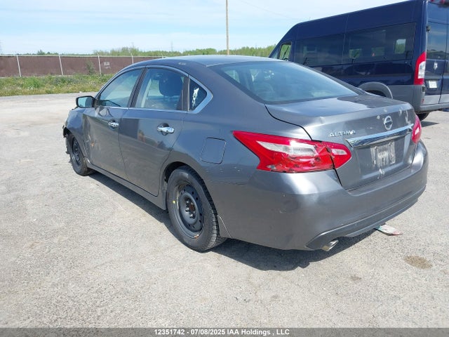 1N4AL3AP0HN349673 Nissan Altima