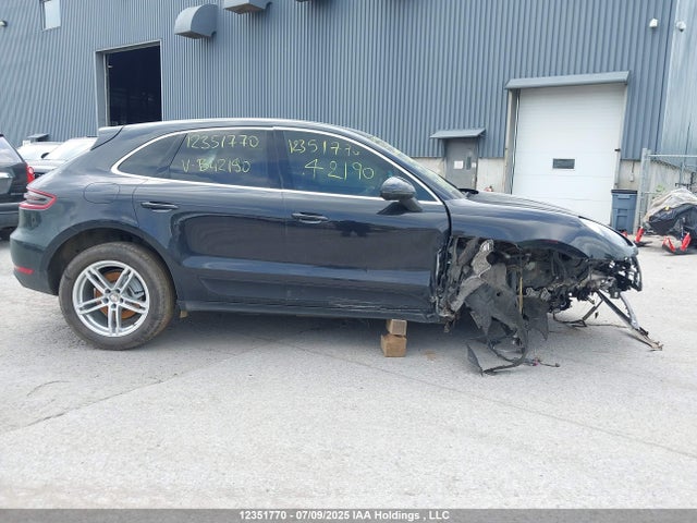 Porsche Macan 2016 WP1AB2A5XGLB42190 Image 13