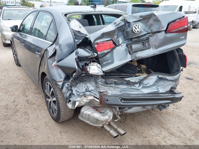3VWD67AJ4GM337372 Volkswagen 2016