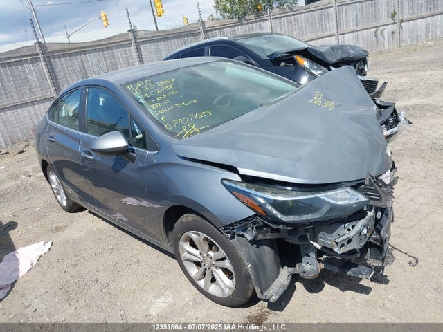 2019 Chevrolet Cruze Lt მანქანა იყიდება აუქციონზე, vin: 1G1BE5SM7K7103040, აუქციონის ნომერი: 12351864