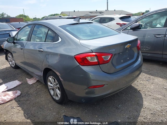 2019 Chevrolet Cruze Lt მანქანა იყიდება აუქციონზე, vin: 1G1BE5SM7K7103040, აუქციონის ნომერი: 12351864