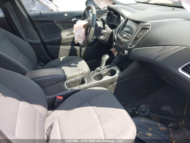 2019 Chevrolet Cruze Lt მანქანა იყიდება აუქციონზე, vin: 1G1BE5SM7K7103040, აუქციონის ნომერი: 12351864
