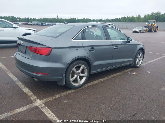 Audi A3 2015 WAUBFRFF7F1098399 Image 4