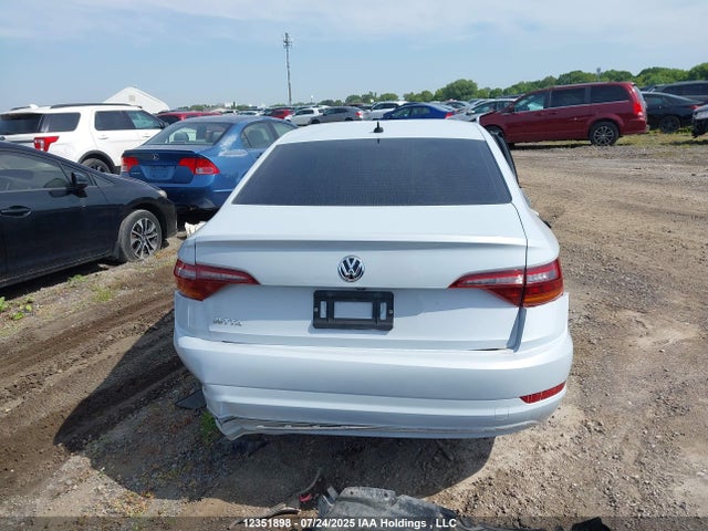 3VWC57BU6KM008267 Volkswagen 1.4 tsi