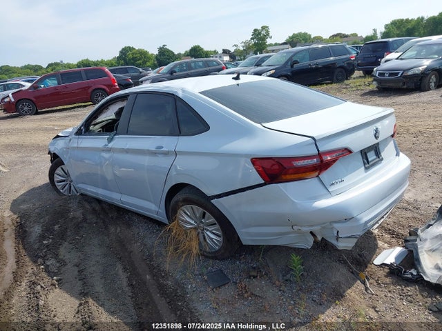 3VWC57BU6KM008267 Volkswagen 1.4 tsi