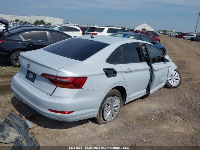 3VWC57BU6KM008267 Volkswagen 1.4 tsi