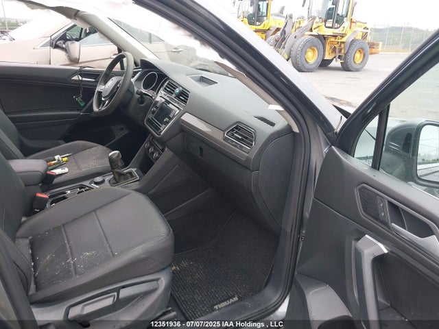 3VV2B7AX1LM127477 Volkswagen Tiguan