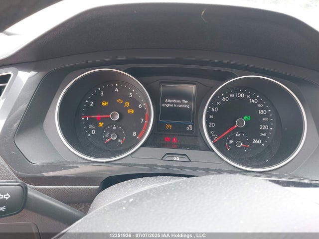 3VV2B7AX1LM127477 Volkswagen Tiguan