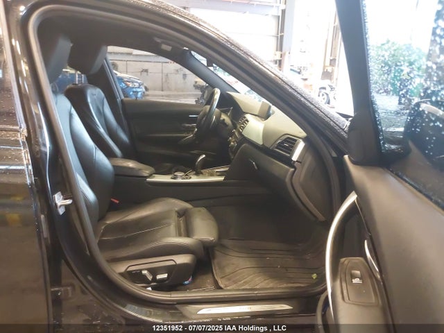 WBA8E3G58GNT79301 BMW 328I