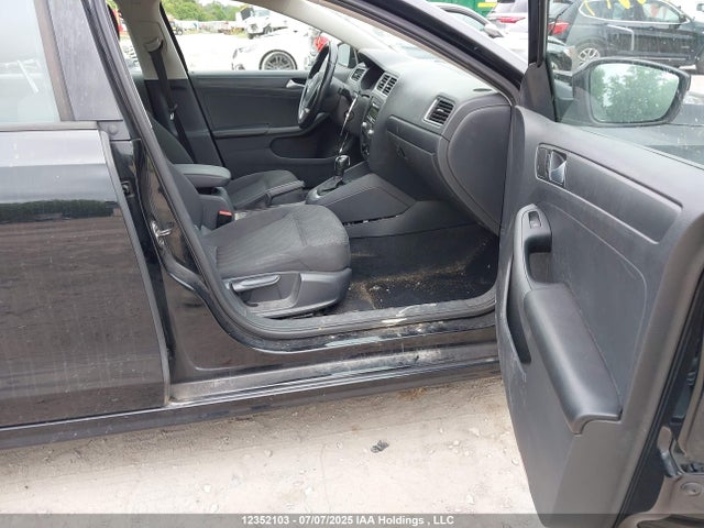 3VW2K7AJ4EM244089 Volkswagen Jetta