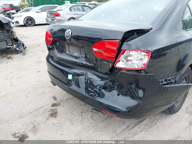 3VW2K7AJ4EM244089 Volkswagen Jetta
