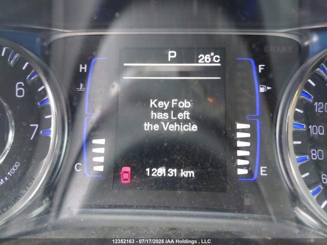 1C3CCCFB7FN697973 Chrysler 2015