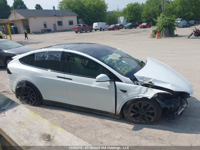 7SAXCDE54NF345741 Tesla MODEL X