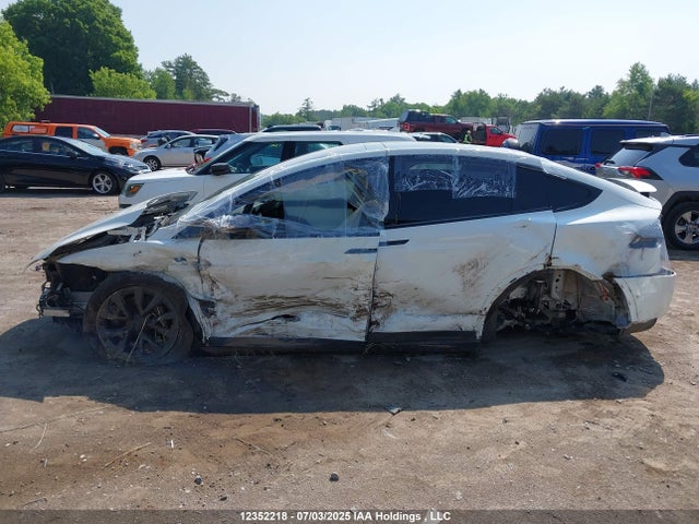 7SAXCDE54NF345741 Tesla MODEL X