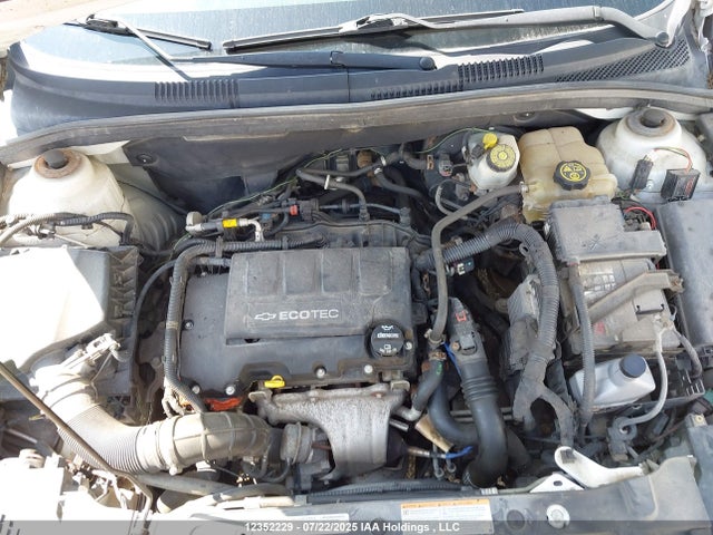 Chevrolet LUV 2015 1G1PC5SB5F7265278 Image 10