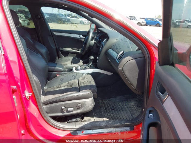 2013 Audi A4 2.0t Premium Plus მანქანა იყიდება აუქციონზე, vin: WAUKFCFL2DN045893, აუქციონის ნომერი: 12352250