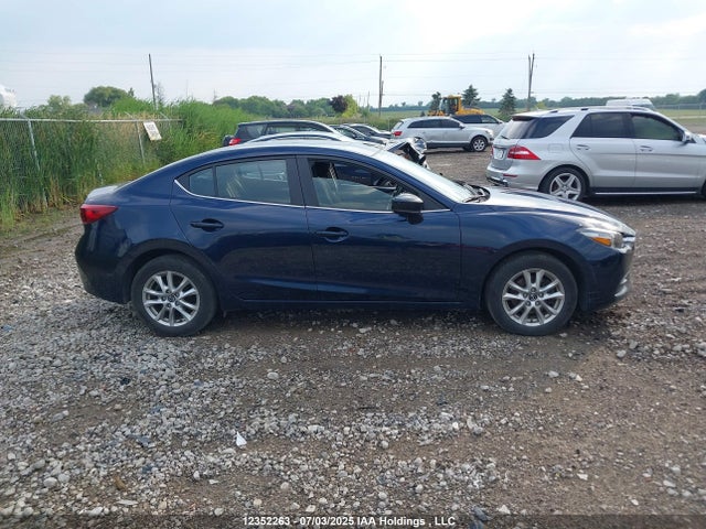 3MZBN1V77JM250241 Mazda pe