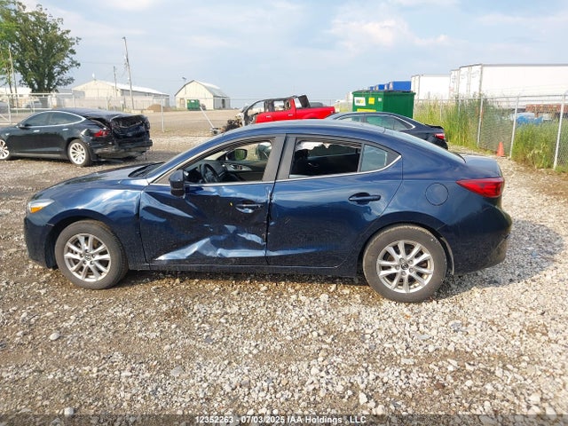 3MZBN1V77JM250241 Mazda pe