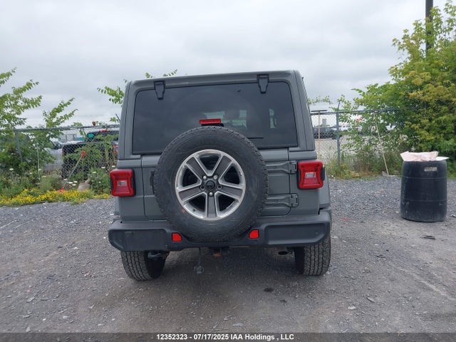 1C4HJXEG3NW268625 Jeep Wrangler