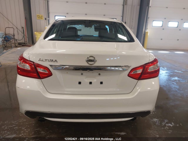 1N4AL3AP1GN373057 Nissan Altima
