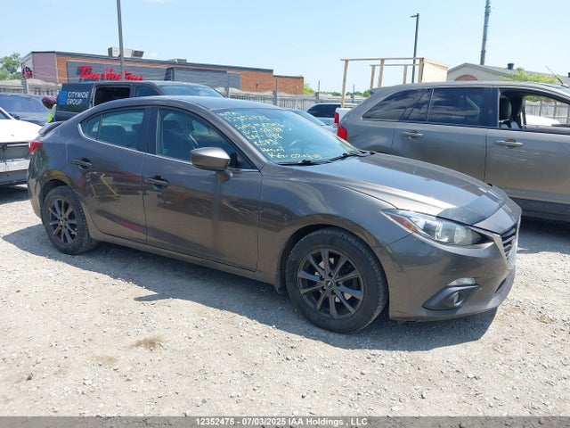 3MZBM1V71FM186188 Mazda pe