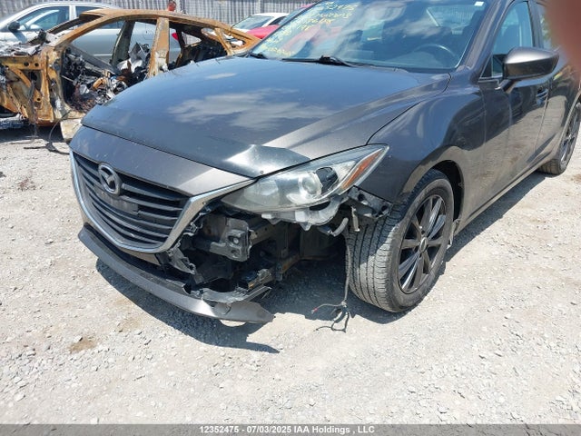3MZBM1V71FM186188 Mazda pe