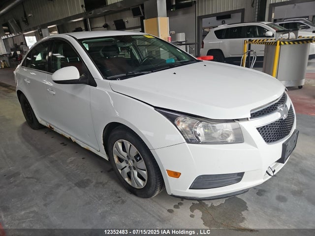 Chevrolet LUV 2014 1G1PC5SBXE7330124 Image 2