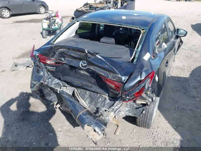 3MZBM1U75GM302754 Mazda pe