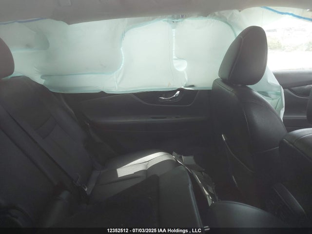 5N1AT2MV0HC785946 Nissan Rogue