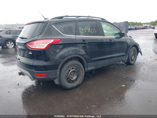 1FMCU9G93GUA87076 Ford 2016