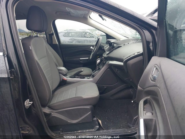 1FMCU9G93GUA87076 Ford 2016