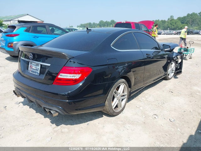 WDDGJ4HB4EG315672 Mercedes-Benz 2014