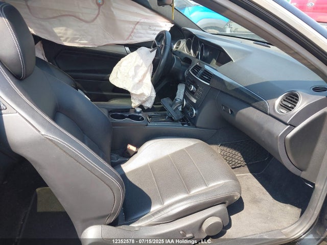 WDDGJ4HB4EG315672 Mercedes-Benz 2014