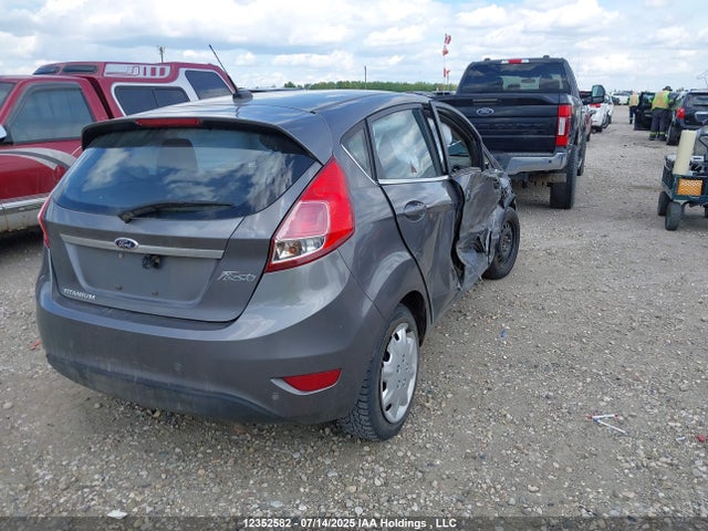 3FADP4FJ9EM223622 Ford 2014