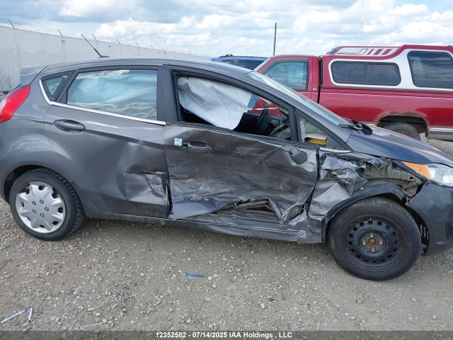3FADP4FJ9EM223622 Ford 2014