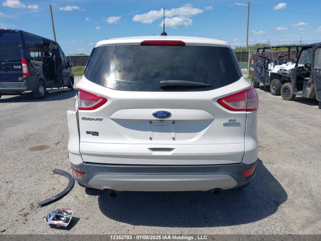 1FMCU0GX0EUD54276 Ford 2014