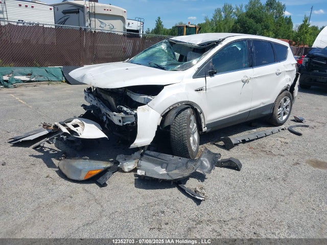 1FMCU0GX0EUD54276 Ford 2014