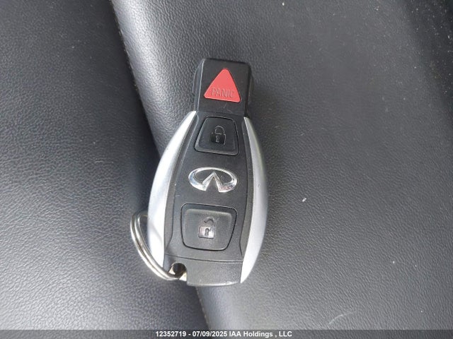 SJKCH5CP1JA050281 Infiniti m27020